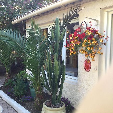 Hotel Le Castellamar Sainte-Maxime Exterior photo