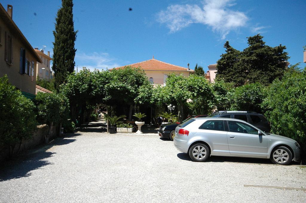 Hotel Le Castellamar Sainte-Maxime Exterior photo