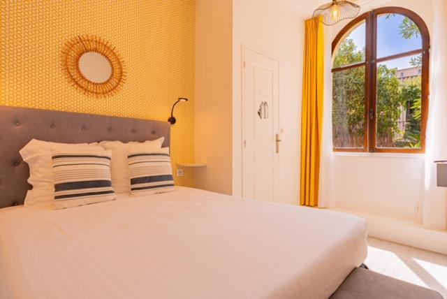 Hotel Le Castellamar Sainte-Maxime Exterior photo